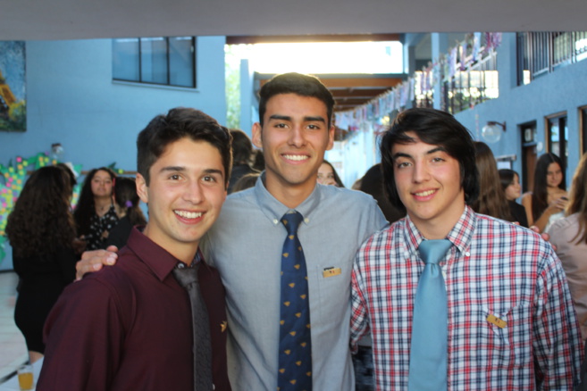 CHERS TERMINALES, DAMOS EL INICIO CEREMONIAL DE SU ULTIMO AÑO CHERS TERMINALES, DAMOS EL INICIO CEREMONIAL DE SU ULTIMO AÑO