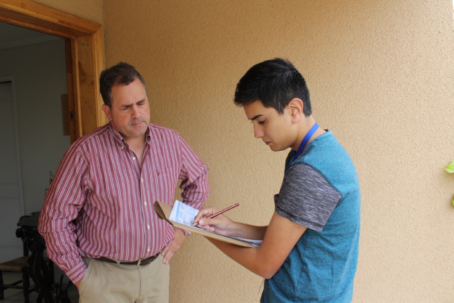 Alumno de Sagrada Familia censando Alumno de Sagrada Familia censando