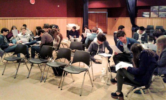 L'HOMME, UN ANIMAL COMME LES AUTRES ? - DÉBAT SVT/PHILO DES TERMINALES S L'HOMME, UN ANIMAL COMME LES AUTRES ? - DÉBAT SVT/PHILO DES TERMINALES S