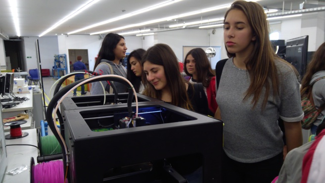 Rencontre autour des robots dans l'Université Adolfo Ibañez