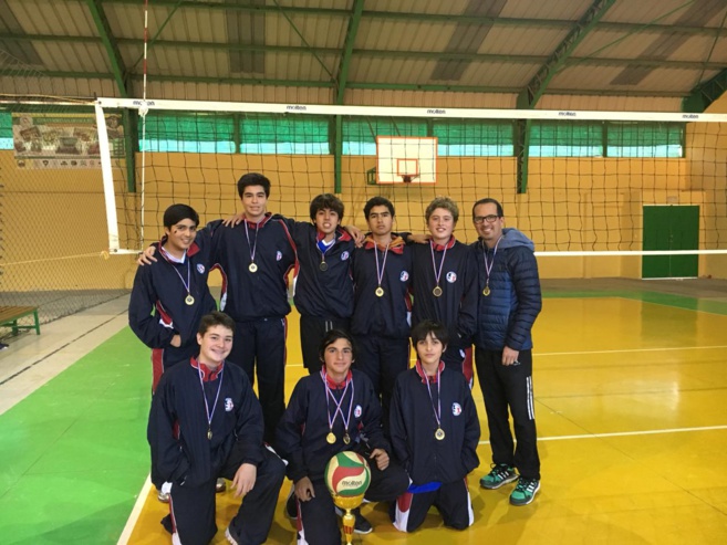 Alumnos campeones en la liga Amasvoley 