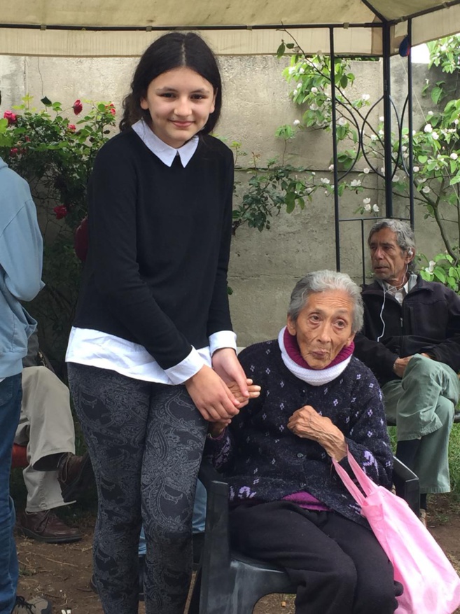 Del aula a la acción: Proyecto solidario de los 5èmes / Un après-midi solidaire des 5èmes Del aula a la acción: Proyecto solidario de los 5èmes / Un après-midi solidaire des 5èmes