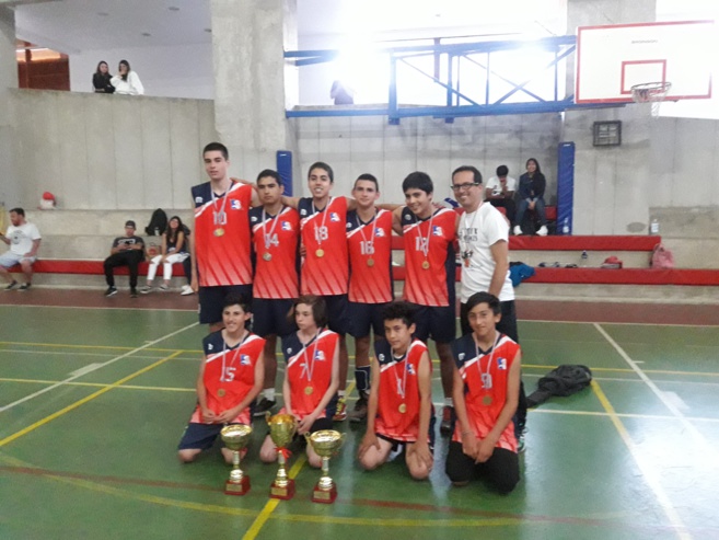 SELECCIÓN DE VOLEIBOL SUB 15 MASCULINO ES CAMPEÓN INVICTO - TORNEO AMASVOLLEY