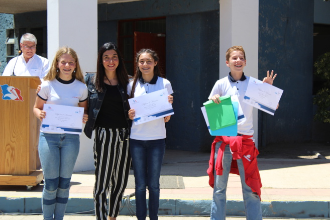 BRAVO A NUESTROS ALUMNOS - Entrega de Diplomas de Secundaria 2018