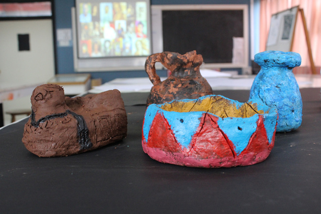 Modeler la matière: créations en terre par nos élèves de 6ème / Modelar la materia: creación en greda por nuestros alumnos de 6to básico