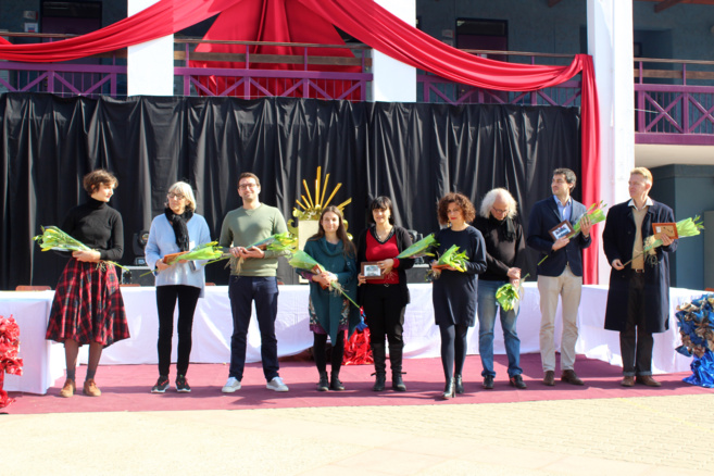NO ES UN ADIÓS ! - Despedida de los profesores NO ES UN ADIÓS ! - Despedida de los profesores