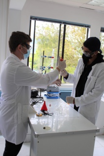 Synthèse de l'aspirine en Labo Physique-Chimie Synthèse de l'aspirine en Labo Physique-Chimie