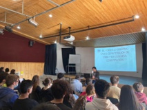 Conférences sur le pouvoir législatif et l'importance d'une constitution dans un État