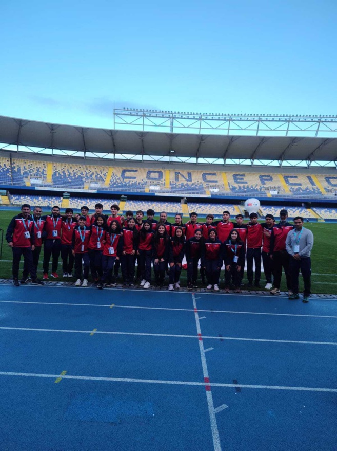 Daniel Risopatrón et Rafael de la Cuadra ont fait partie de l'équipe d'athlétisme de la 5ème région