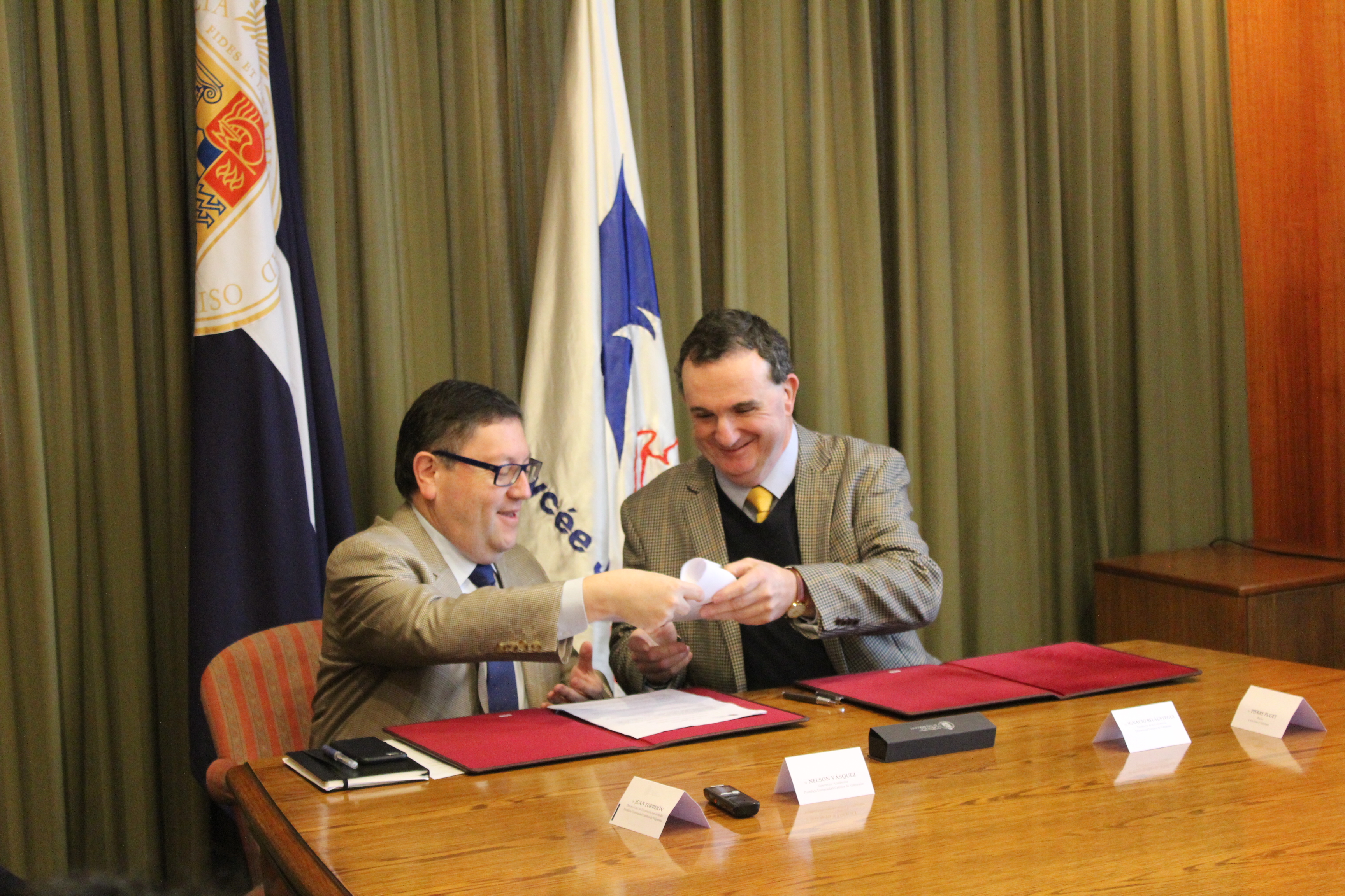 RENOVACIÓN CONVENIO CON LA PUCV - INGRESO PARA NUESTROS ALUMNOS