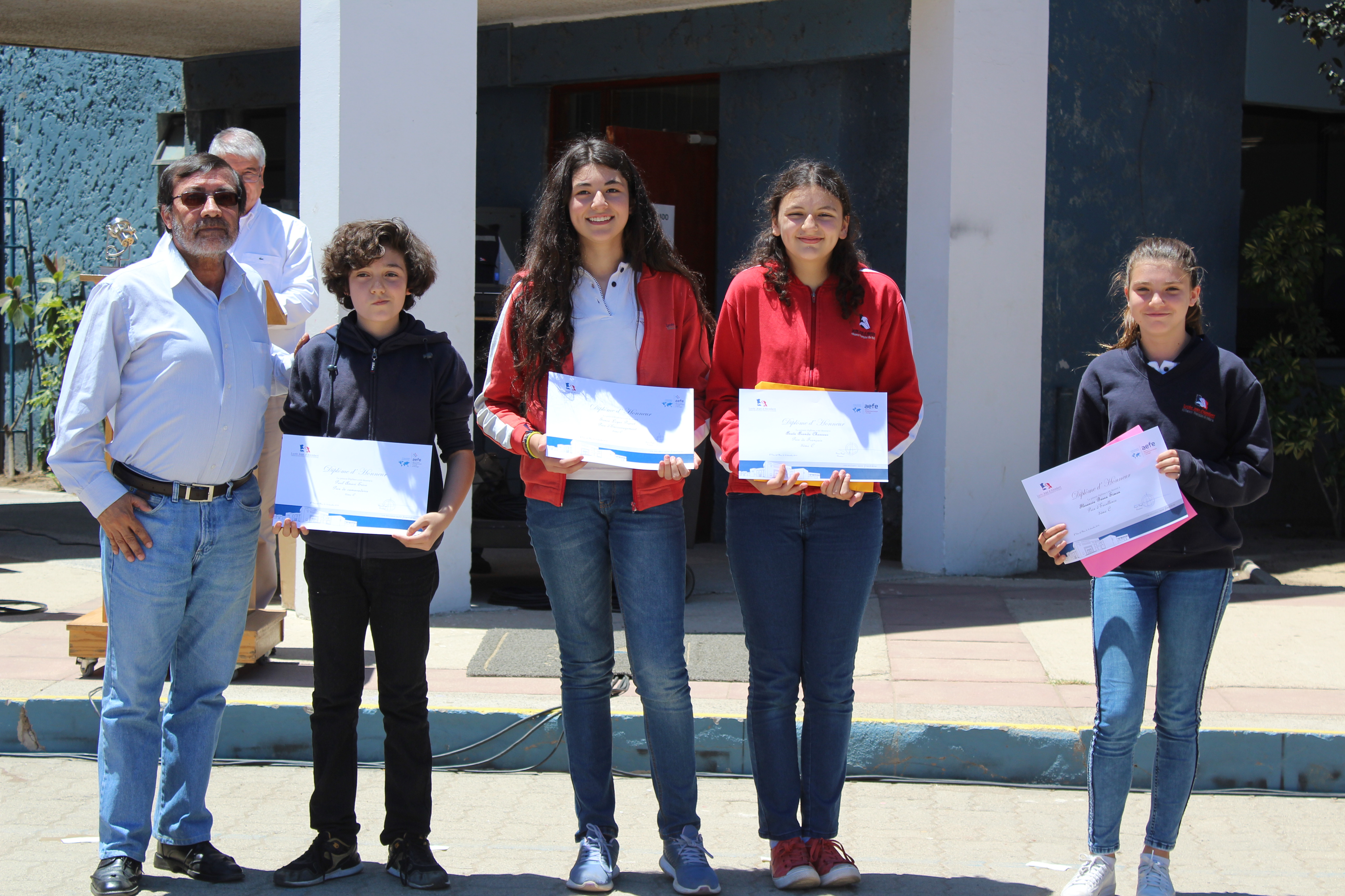 BRAVO A NUESTROS ALUMNOS - Entrega de Diplomas de Secundaria 2018