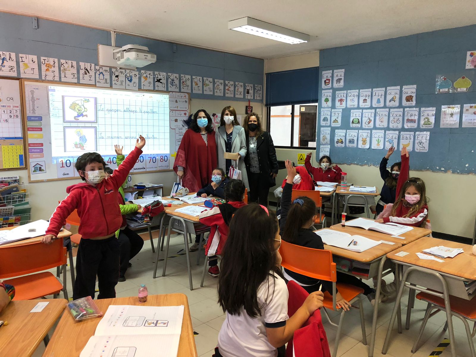 Le Lycée Jean d'Alembert et l'APA saluent les enseignants pour leur journée.