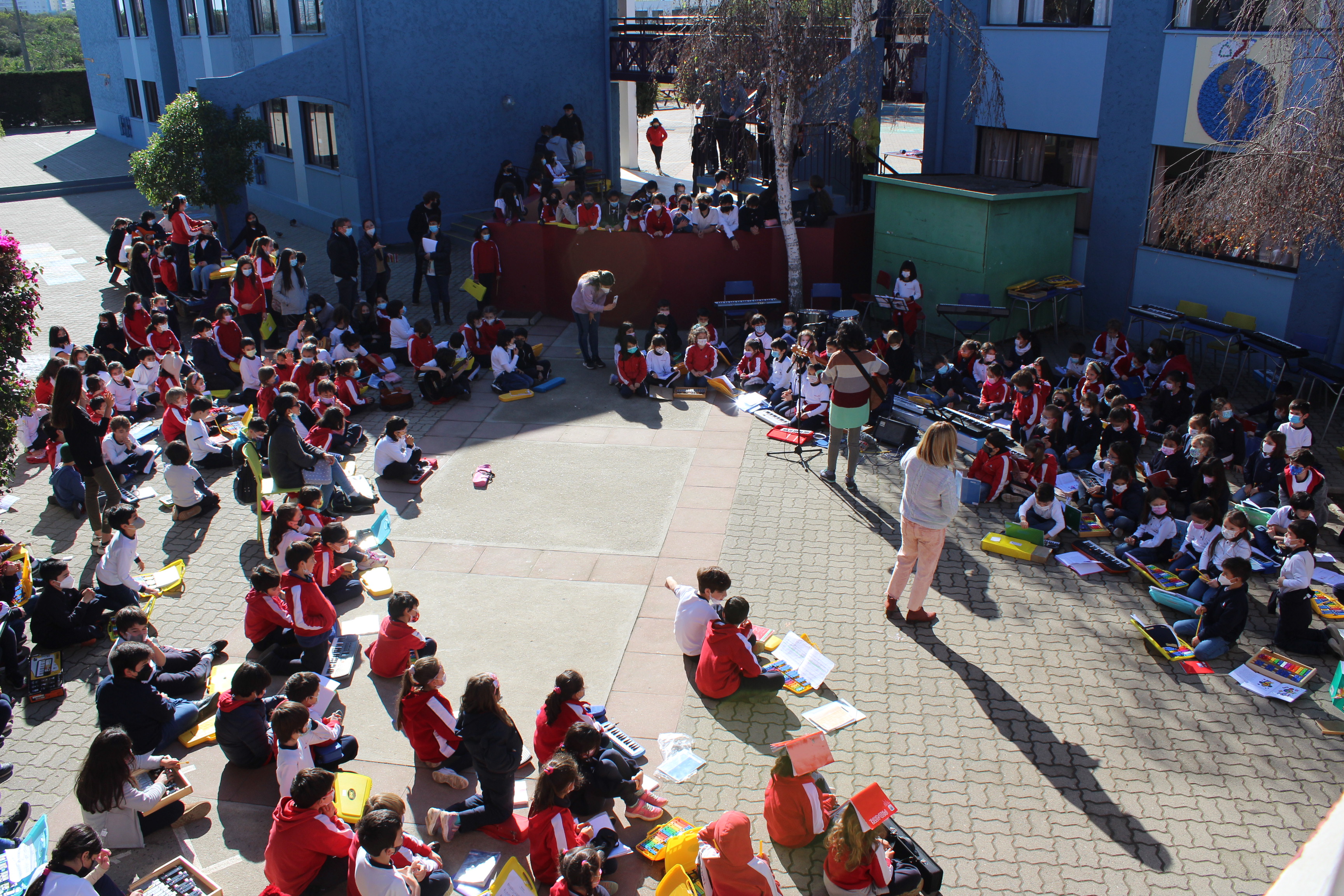 L'école Élémentaire fait de la musique! L'école Élémentaire fait de la musique!