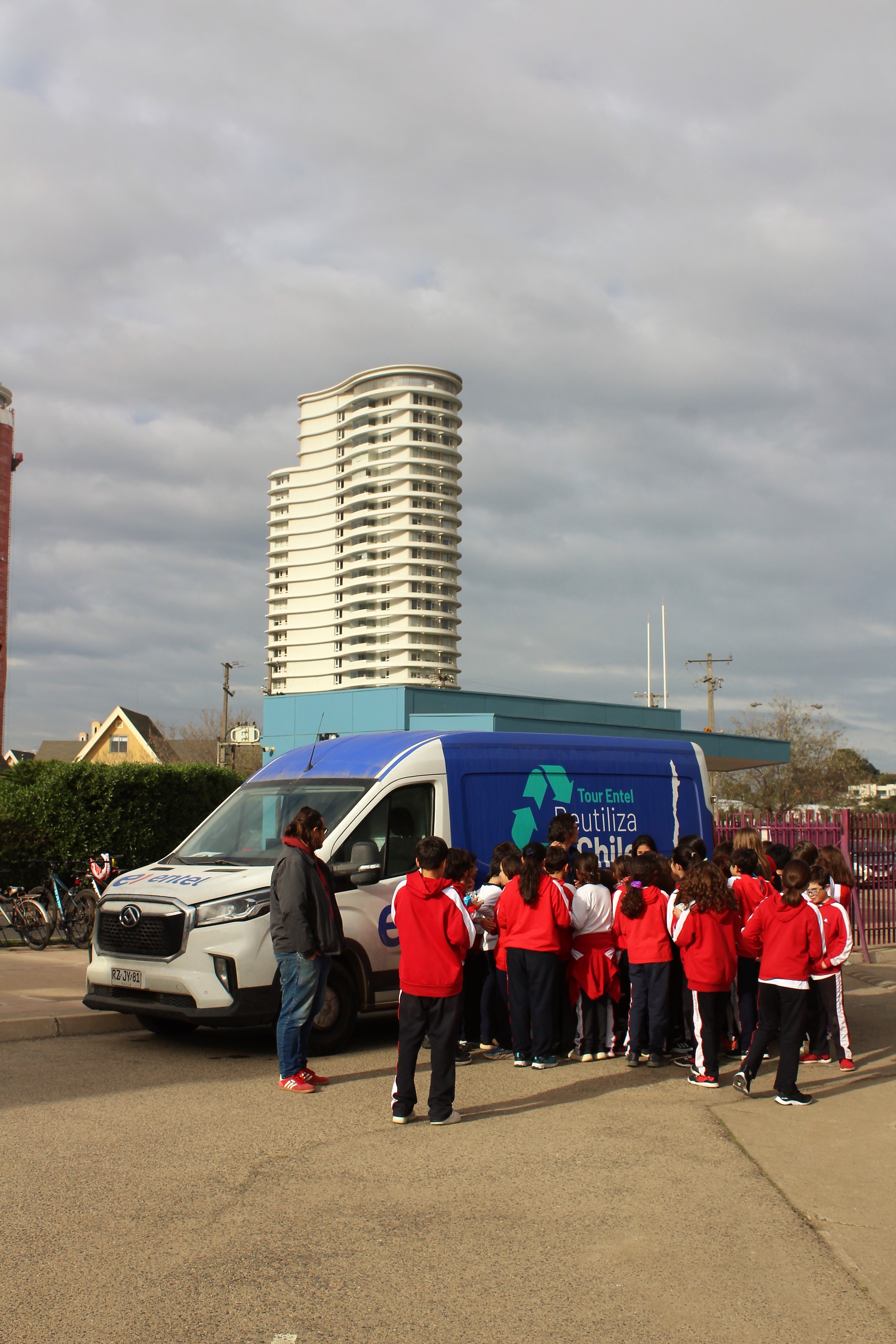 Campagne de recyclage électronique organisée par Kiklos et Entel Campagne de recyclage électronique organisée par Kiklos et Entel