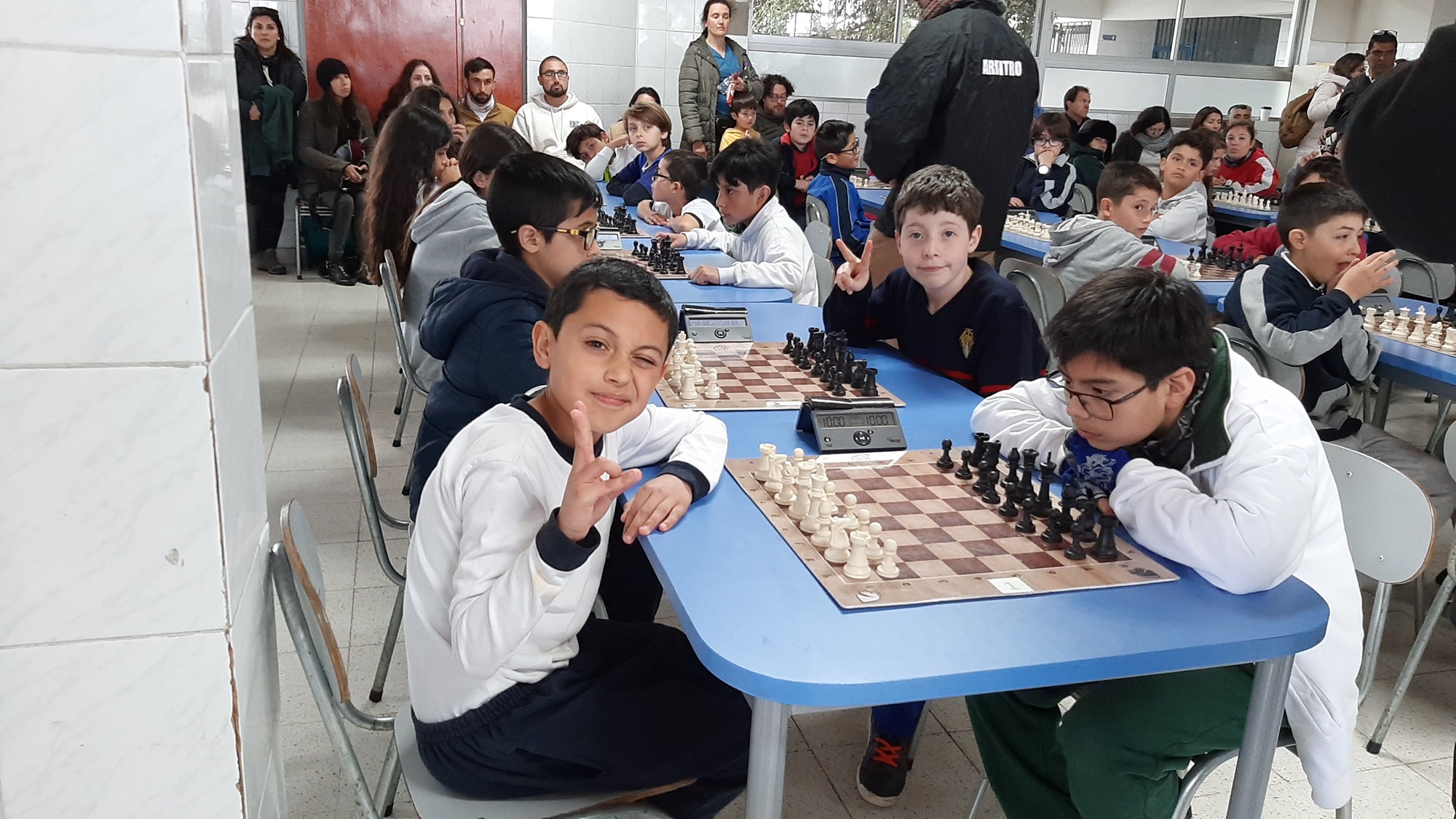 L'équipe d'échecs obtient la première place au tournoi ADECOP L'équipe d'échecs obtient la première place au tournoi ADECOP