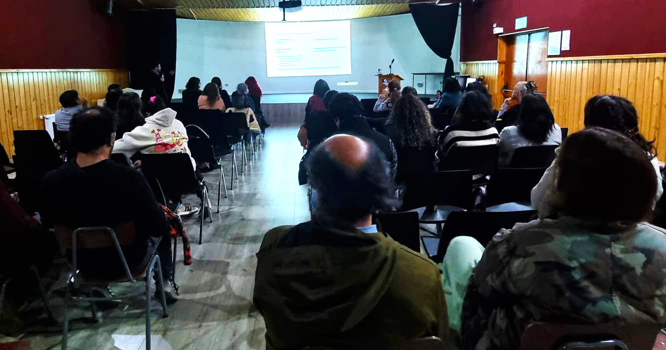 Charla sobre Adolescencia: Cambios, Desafíos y Oportunidades