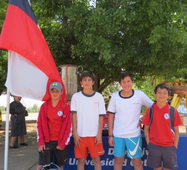 Campeones de tenis a la Universidad Católica de Santiago