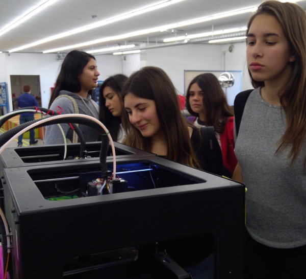 Rencontre autour des robots dans l'Université Adolfo Ibañez