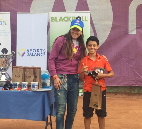 ALUMNO SANTIAGO SERRANO HUIDOBRO SE DESTACA - TORNEO NACIONAL TRAVEL TENIS 