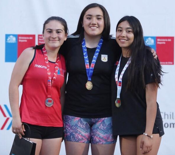 Atletas del Lycée en el Torneo Nacional de Atletismo
