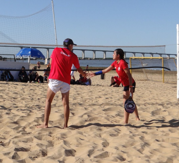 Julieta Ríos y Pascal Ríos en los PANAMERICANOS DE BEACH TENNIS ROSARIO 2022