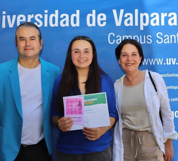 Ceremonia de premiación del Segundo Concurso de Relatos Escolares Futboleros 2022 en @uvalposantiago.