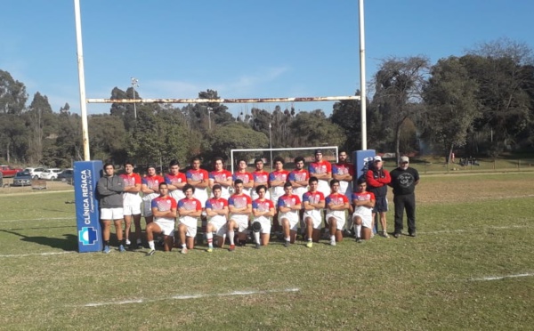 Equipo adulto de Rugby del Club Deportivo campeón en torneo Regional de Rugby 2019