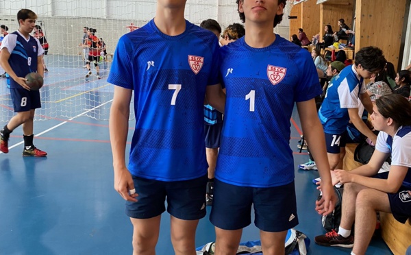 Manuel Avendaño y Diego Hernández (2nde C) renforcent l´equipe volley U17 des SSCC