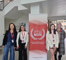 "Model United Nations" (MUN)