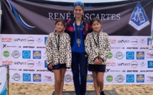 Les élèves Julieta Ríos, Matilde Huerta et Eloísa Huerta, Championnes au 1er tournoi Scolaire de Beach Tennis