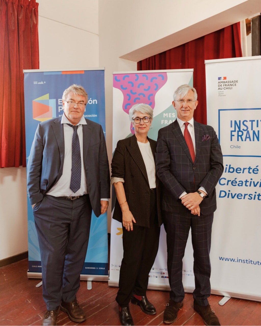 ✨🇫🇷 Nuevo impulso para la enseñanza del francés en Chile 🇨🇱✨En el Colegio Pablo Neruda de Va